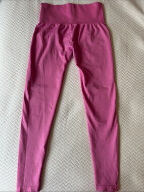 NVGTN Bubblegum Pink Contour Leggings